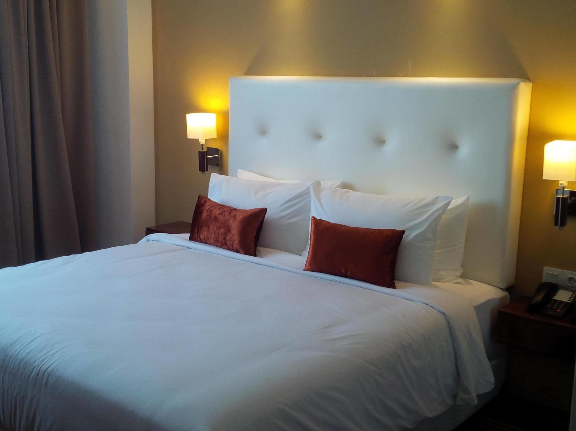 Royal Asnof Hotel Пеканбару Экстерьер фото